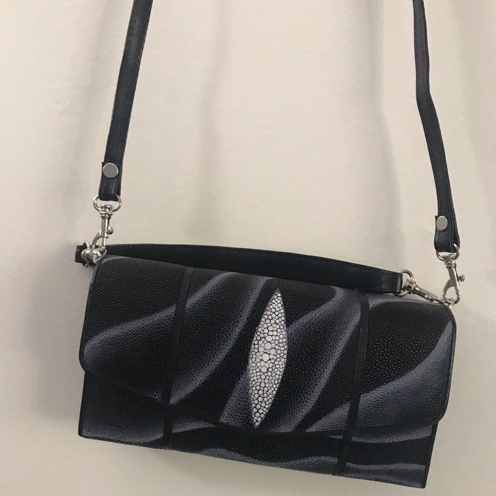 Vintage Stingray Clutch
